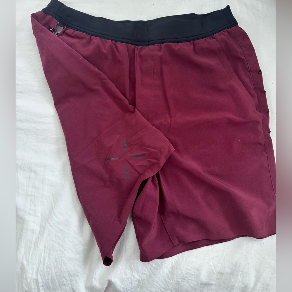 Ten thousand interval Burgundy Shorts